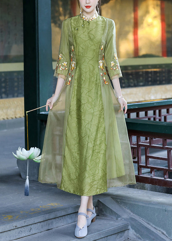 Elegant Green Stand Collar Embroidered Button Tulle Silk Dress Long Sleeve